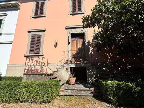 casa indipendente in vendita a Rufina