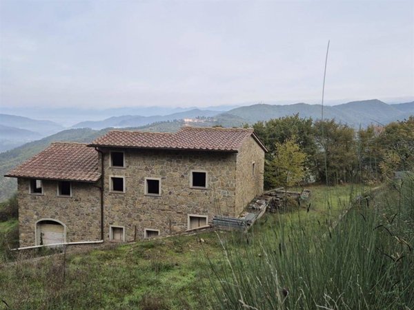 casa indipendente in vendita a Rufina