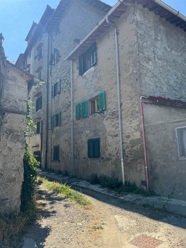 appartamento in vendita a Rufina in zona Contea