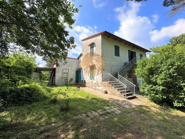 casa indipendente in vendita a Rufina in zona Pomino