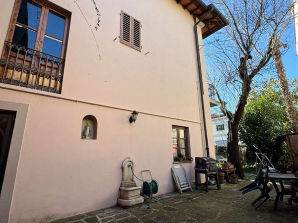 casa indipendente in vendita a Rufina