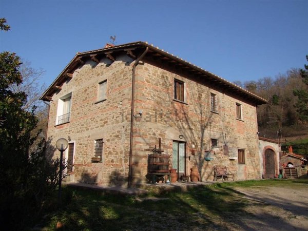 casale in vendita a Rufina in zona Contea