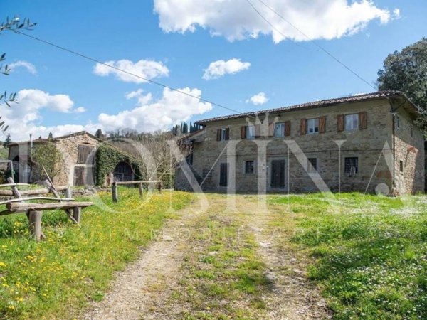 casa indipendente in vendita a Rufina in zona Casini