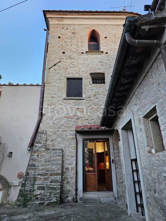 casa indipendente in vendita a Rufina in zona Turicchi