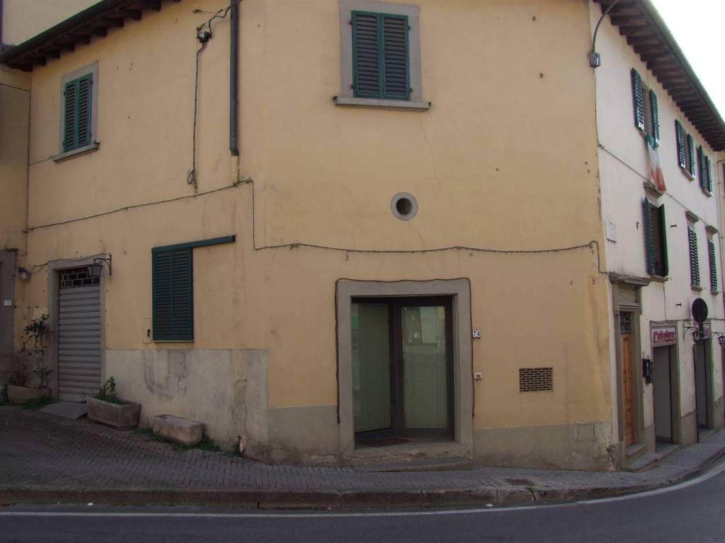 negozio in vendita a Rufina