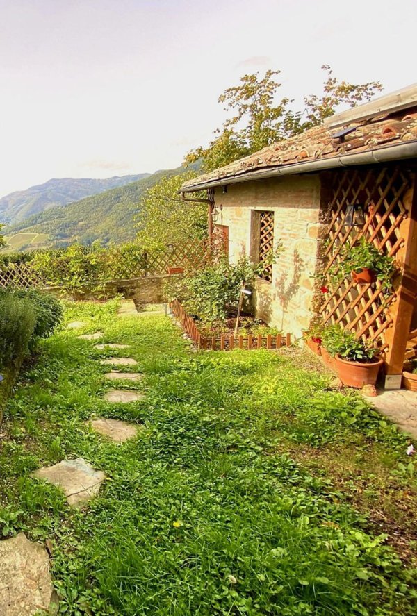 casa indipendente in vendita a Rufina