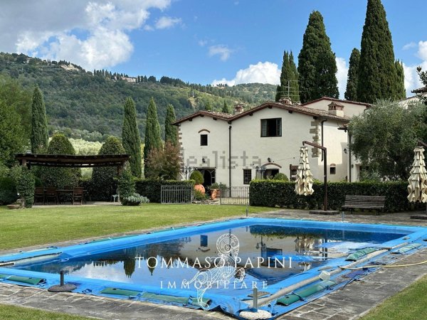 esavano in vendita a Rufina