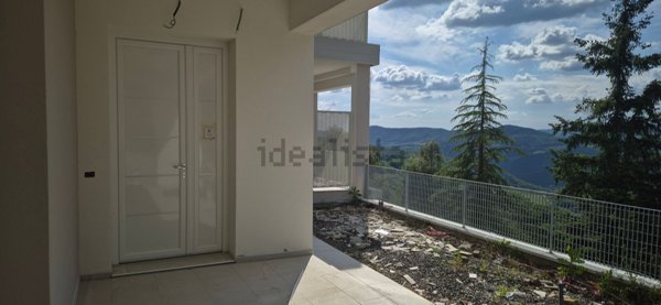 appartamento in vendita a Rufina in zona Falgano