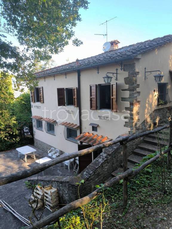 casa indipendente in vendita a Rufina