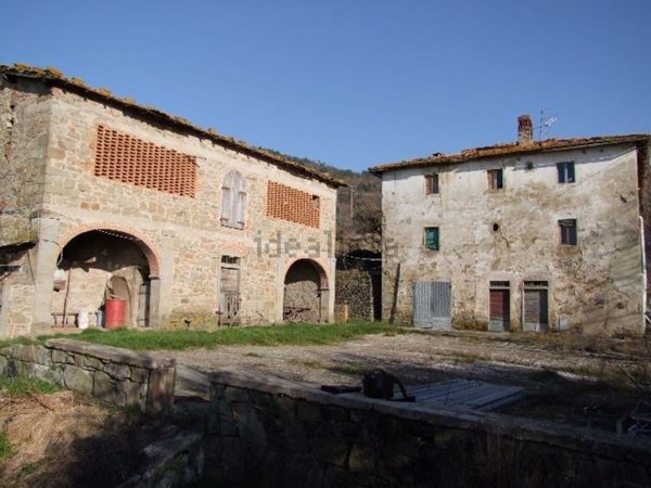 casa indipendente in vendita a Rufina in zona Pomino