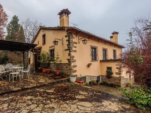 esavano in vendita a Rufina