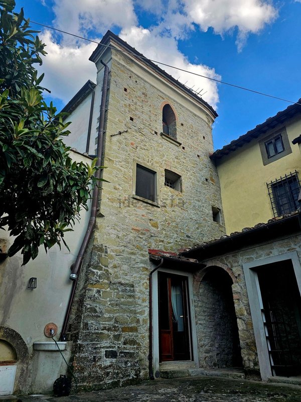 esavano in vendita a Rufina