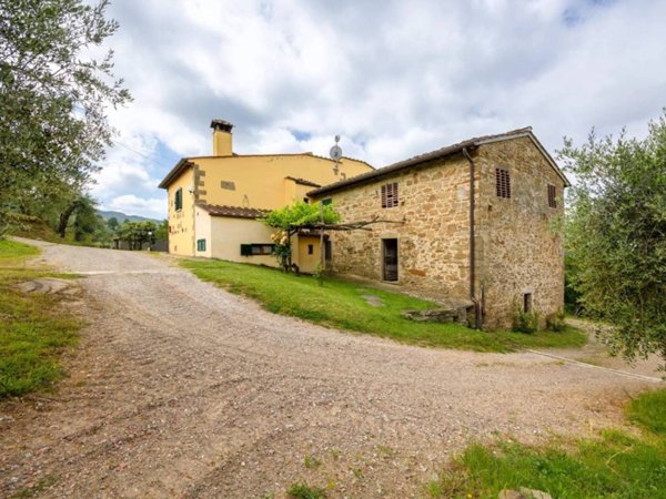casa indipendente in vendita a Rufina