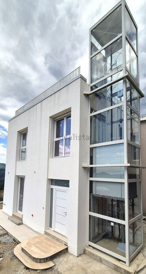 appartamento in vendita a Rufina in zona Falgano