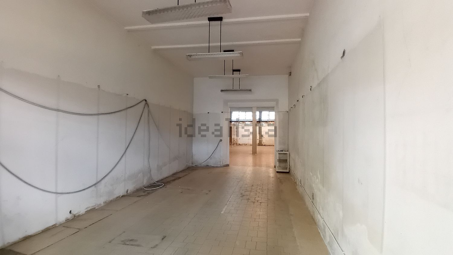 locale di sgombero in vendita a Rufina