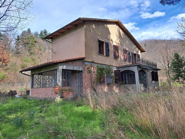 casa indipendente in vendita a Rufina in zona Pomino