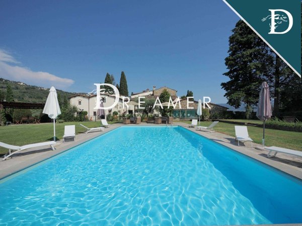 casa indipendente in vendita a Rufina