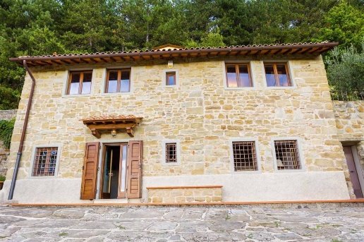 casa indipendente in vendita a Rufina in zona Pomino