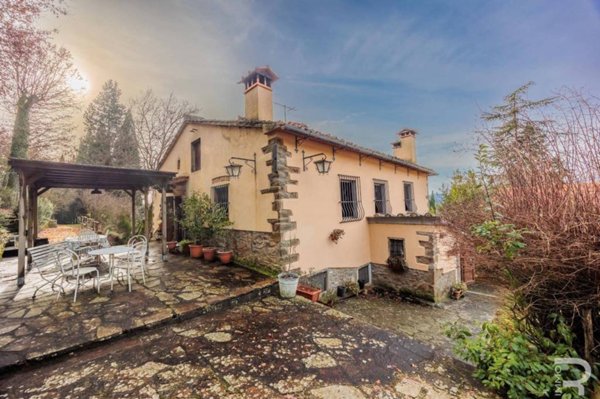 casa indipendente in vendita a Rufina