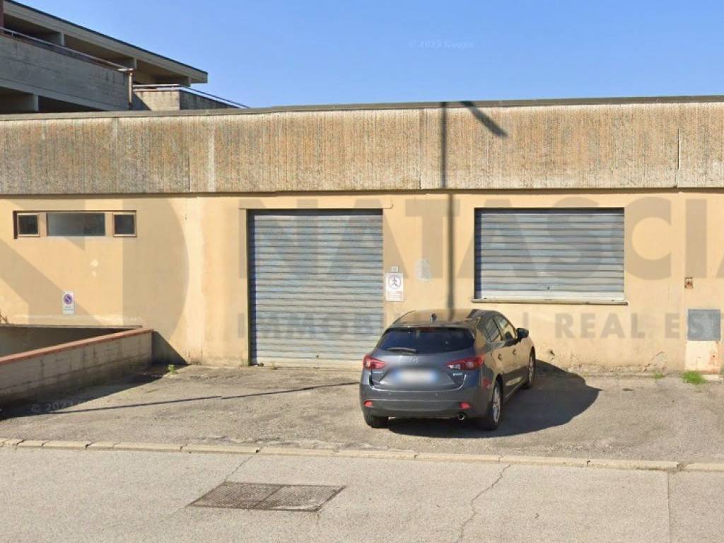 negozio in vendita a Rufina