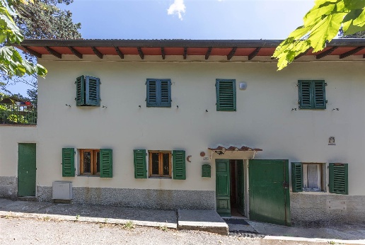 casa indipendente in vendita a Rufina