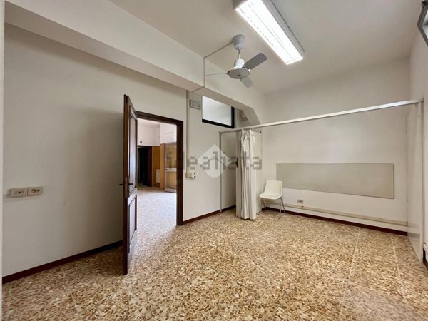 ufficio in vendita a Rufina