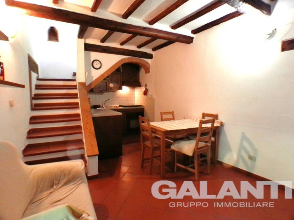 appartamento in vendita a Rufina in zona Casini