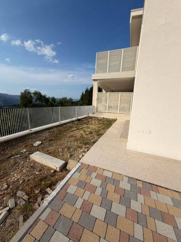 casa indipendente in vendita a Rufina in zona Falgano