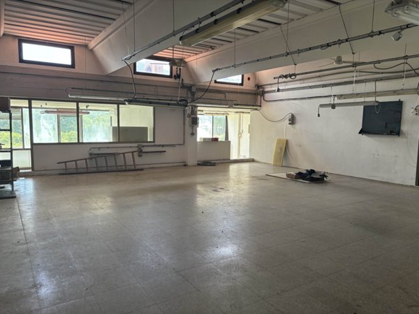 negozio in vendita a Rufina in zona Selvapiana
