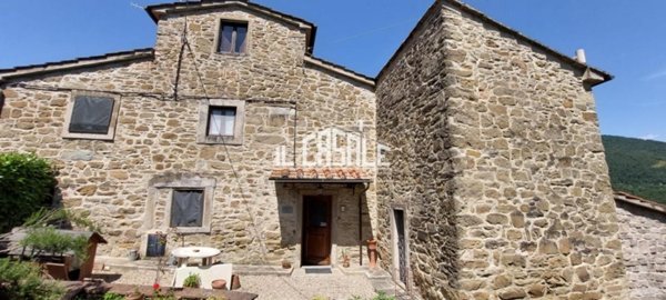 esavano in vendita a Rufina in zona Turicchi