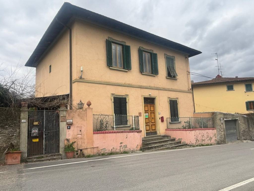 appartamento in vendita a Rufina