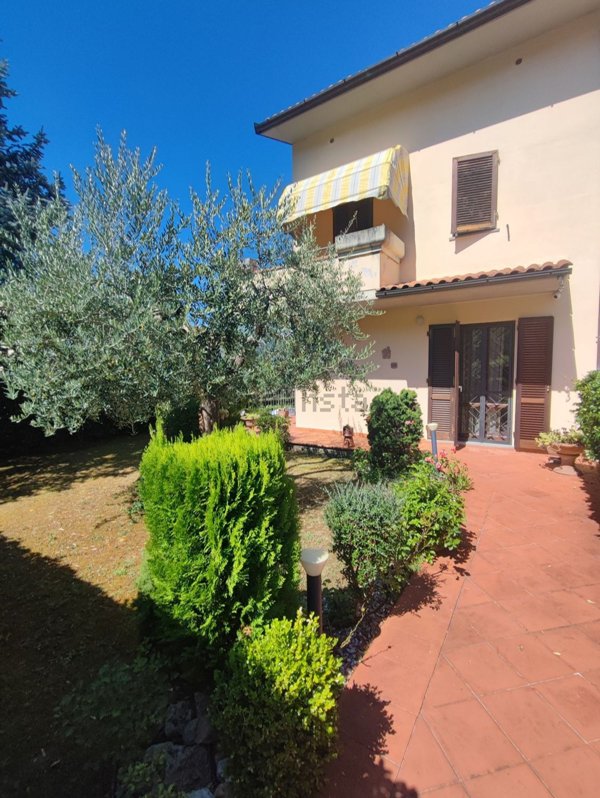 casa indipendente in vendita a Rufina