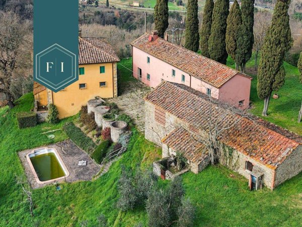 casa indipendente in vendita a Rufina