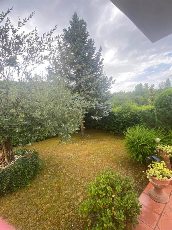 villa in vendita a Rufina