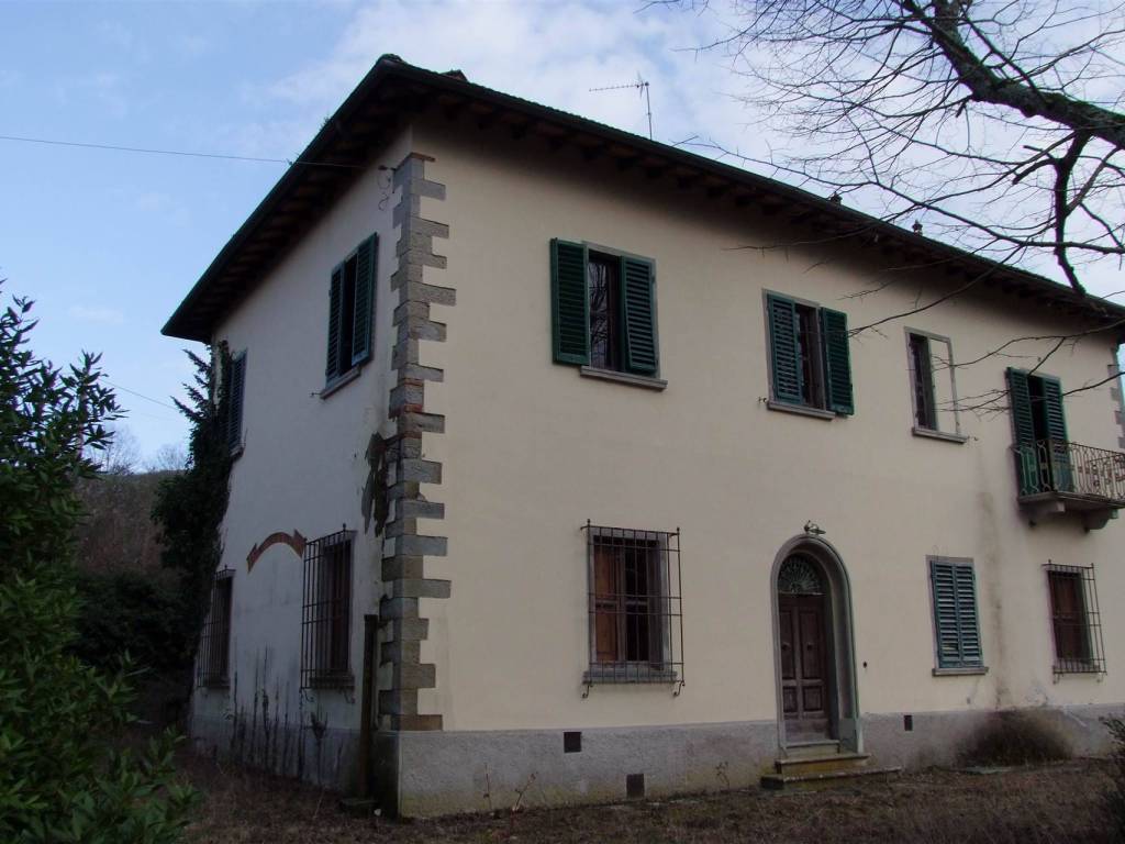 casa indipendente in vendita a Rufina in zona Turicchi