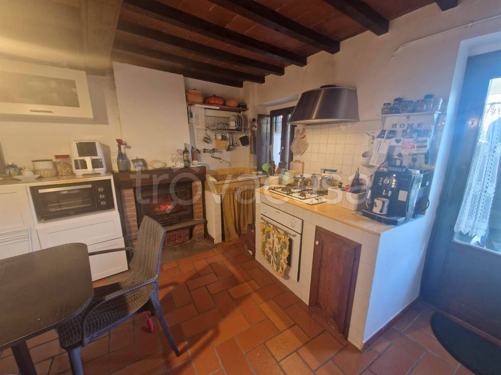 casa indipendente in vendita a Rufina in zona Pomino