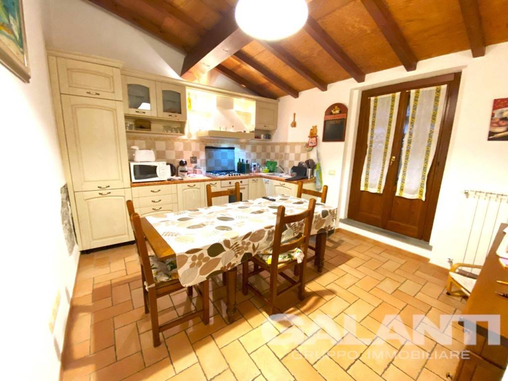 appartamento in vendita a Rufina