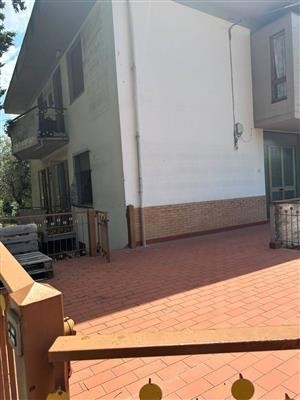appartamento in vendita a Rufina in zona Rimaggio