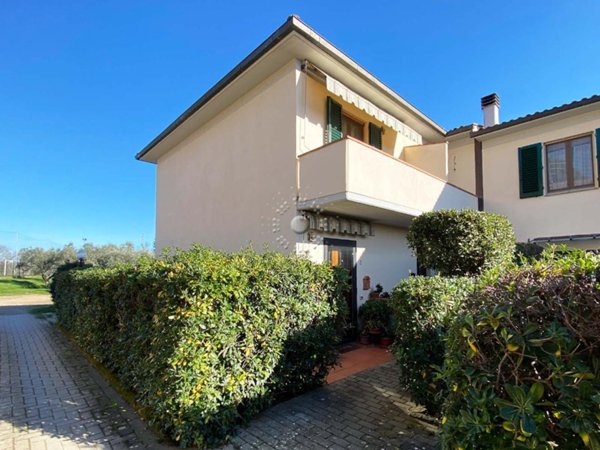 casa indipendente a San Casciano in Val di Pesa in zona Montefiridolfi