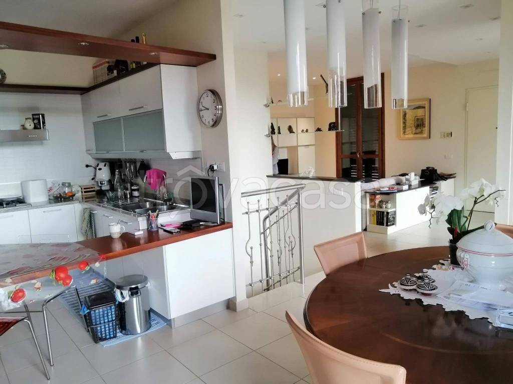 appartamento in vendita a San Casciano in Val di Pesa in zona Cerbaia
