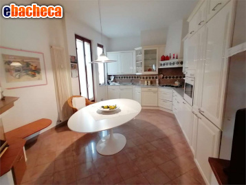 appartamento in vendita a San Casciano in Val di Pesa in zona Cerbaia