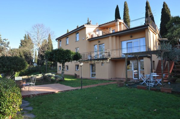 casa indipendente in vendita a San Casciano in Val di Pesa in zona Romola