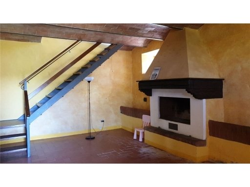 casa indipendente a San Casciano in Val di Pesa in zona Mercatale in Val di Pesa
