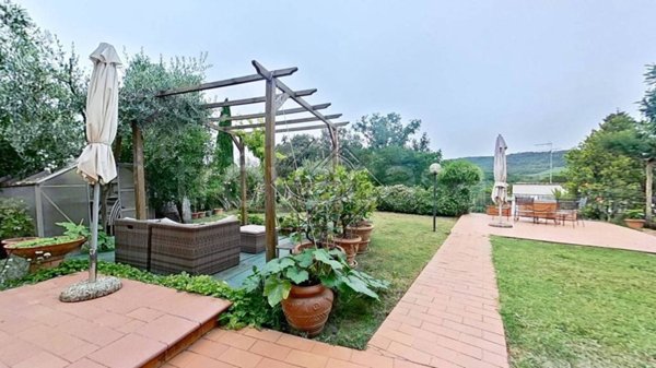 casa indipendente in vendita a San Casciano in Val di Pesa in zona Romola