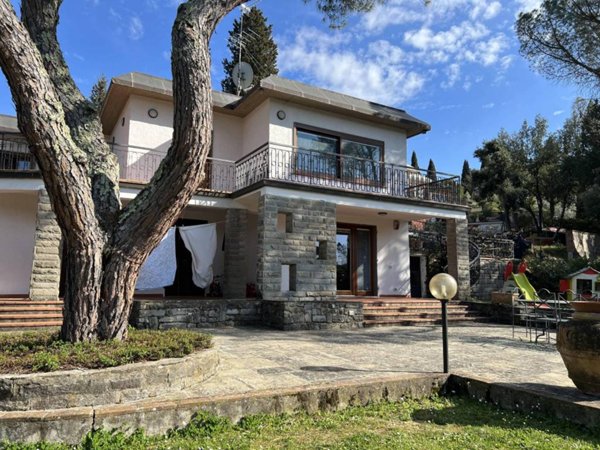 casa indipendente in vendita a San Casciano in Val di Pesa in zona Romola