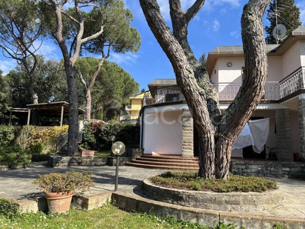 casa indipendente in vendita a San Casciano in Val di Pesa in zona Romola
