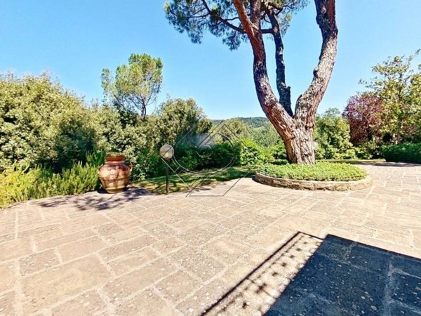 casa indipendente in vendita a San Casciano in Val di Pesa in zona Romola