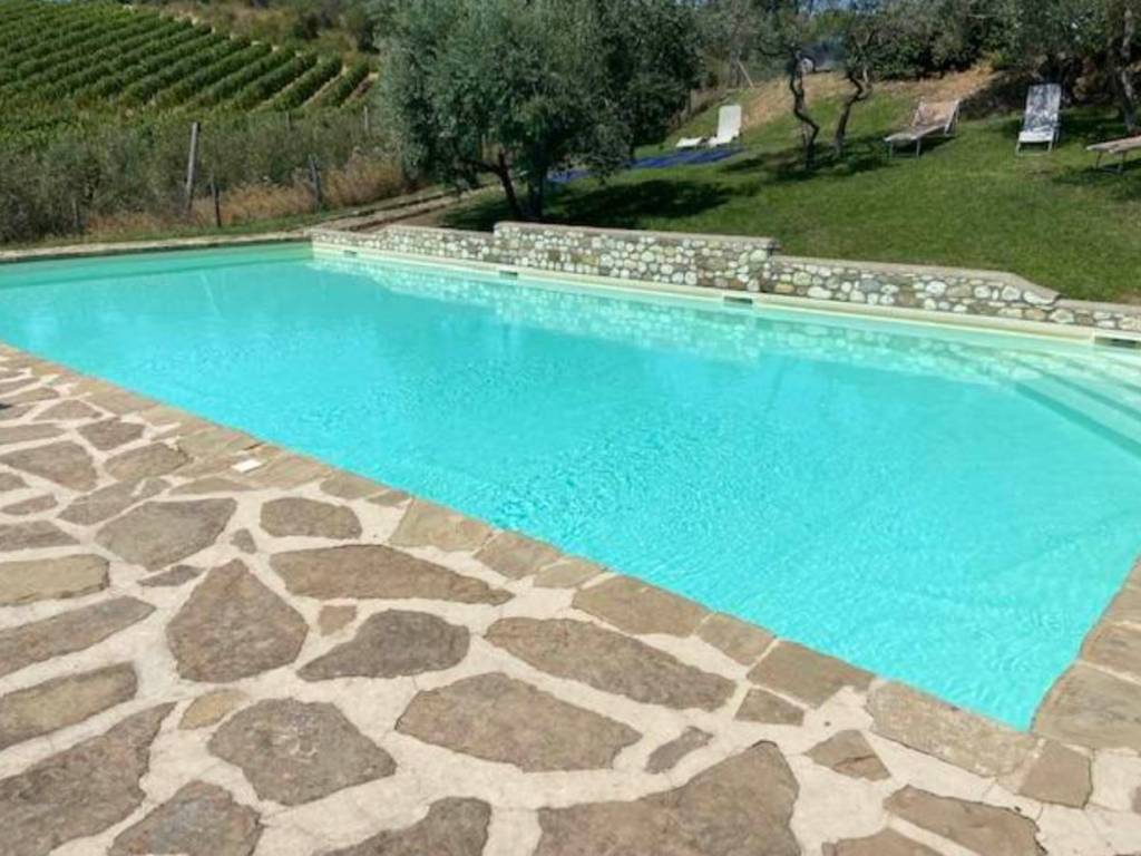 pentavano in vendita a San Casciano in Val di Pesa