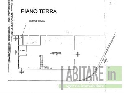 locale di sgombero in vendita a San Casciano in Val di Pesa in zona Cerbaia
