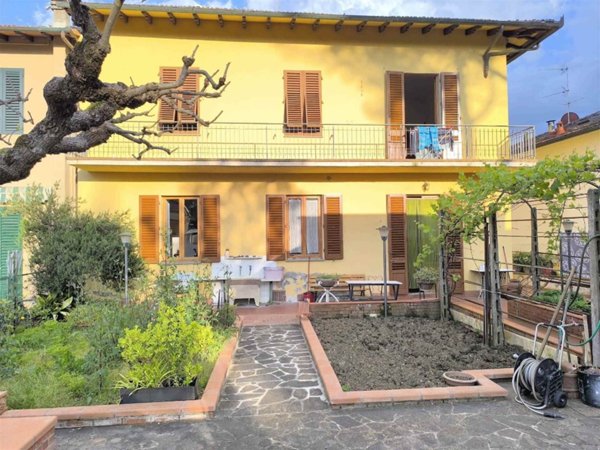 casa indipendente a San Casciano in Val di Pesa in zona Mercatale in Val di Pesa